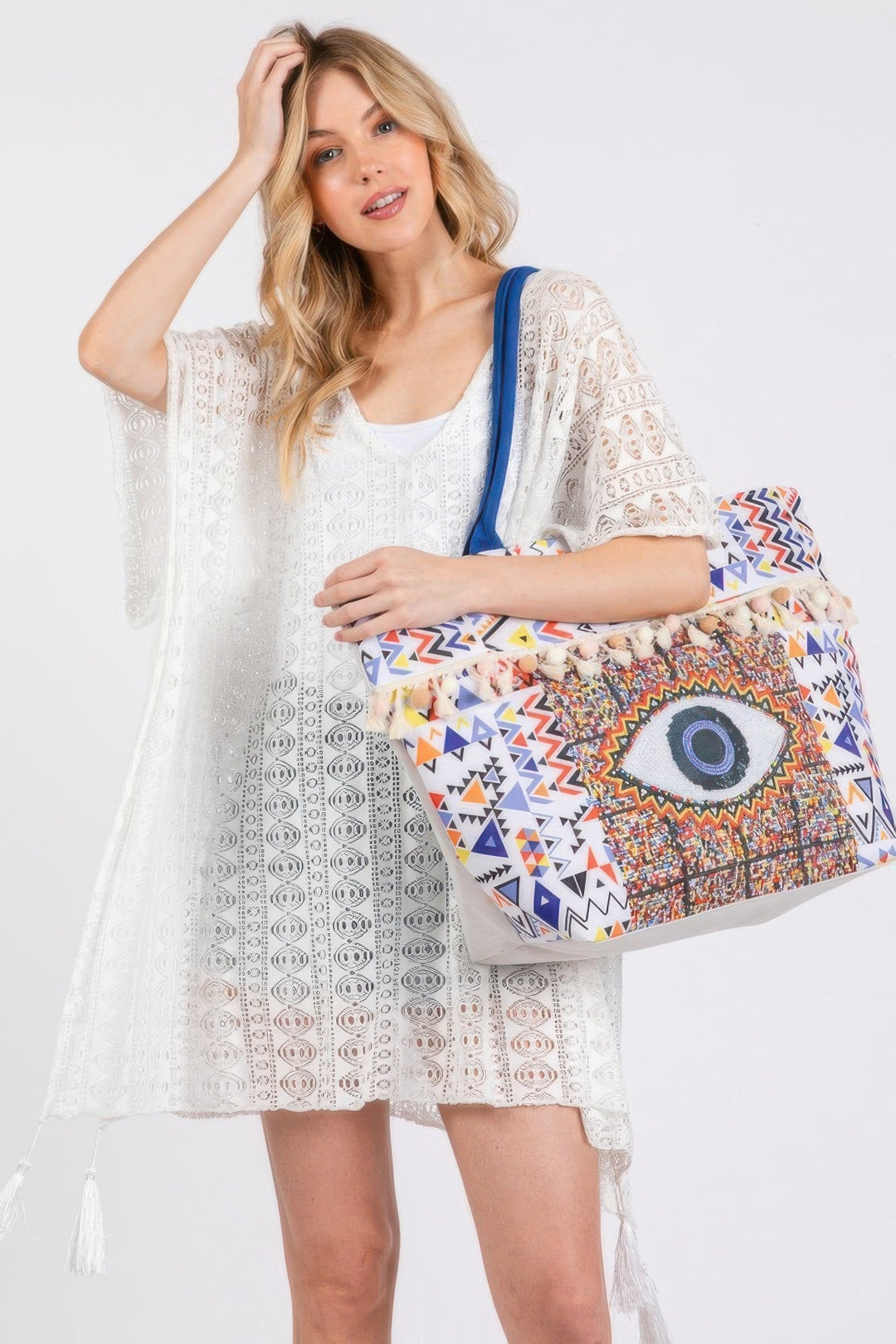 FASHNZFAB |   
Evil Eye Boho Print Pom Pom Fringe Tote Bag | Bolsa de mano grande