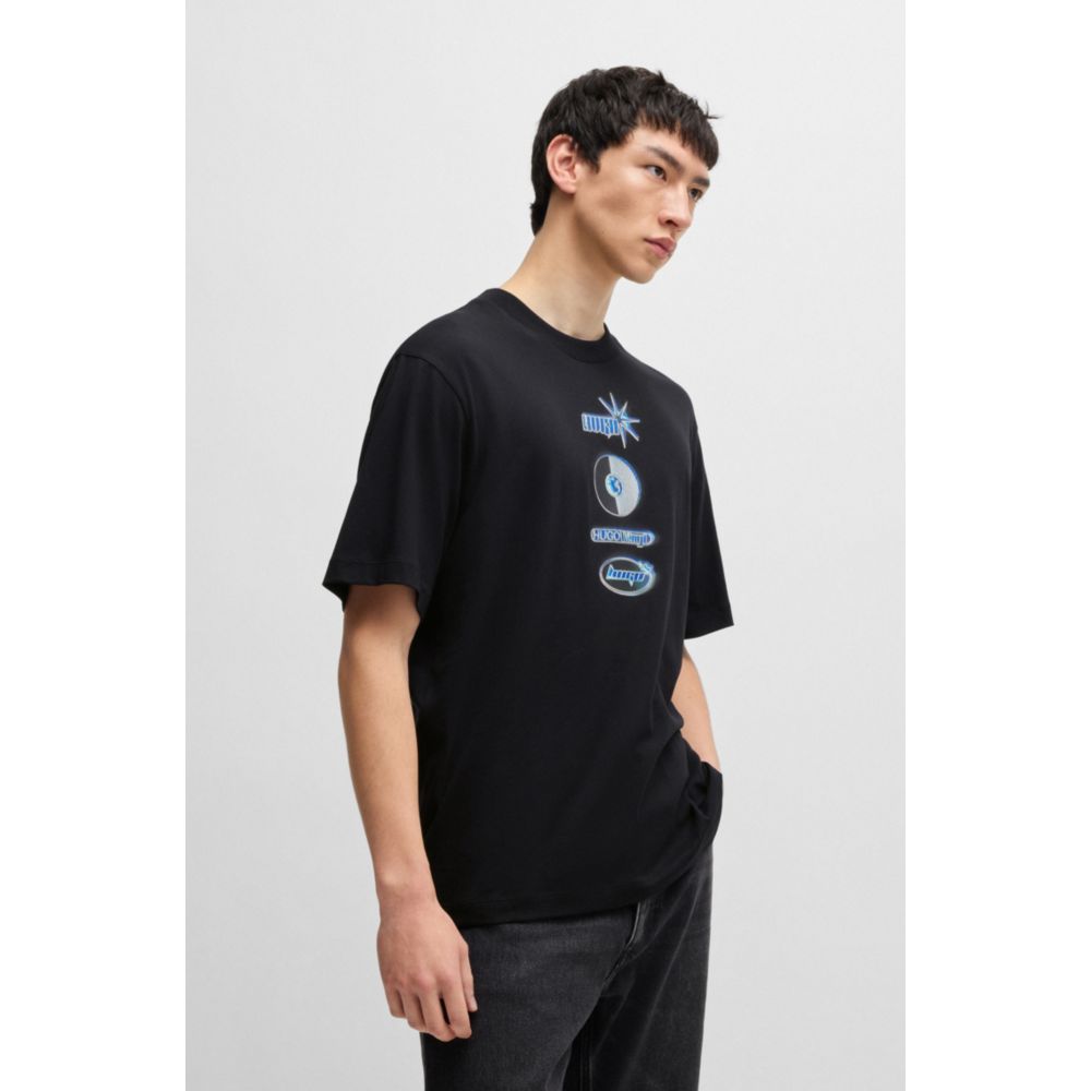 𝐇𝐔𝐆𝐎                                     Camiseta de jersey de algodón con ilustraciones de temporada                        MSM58