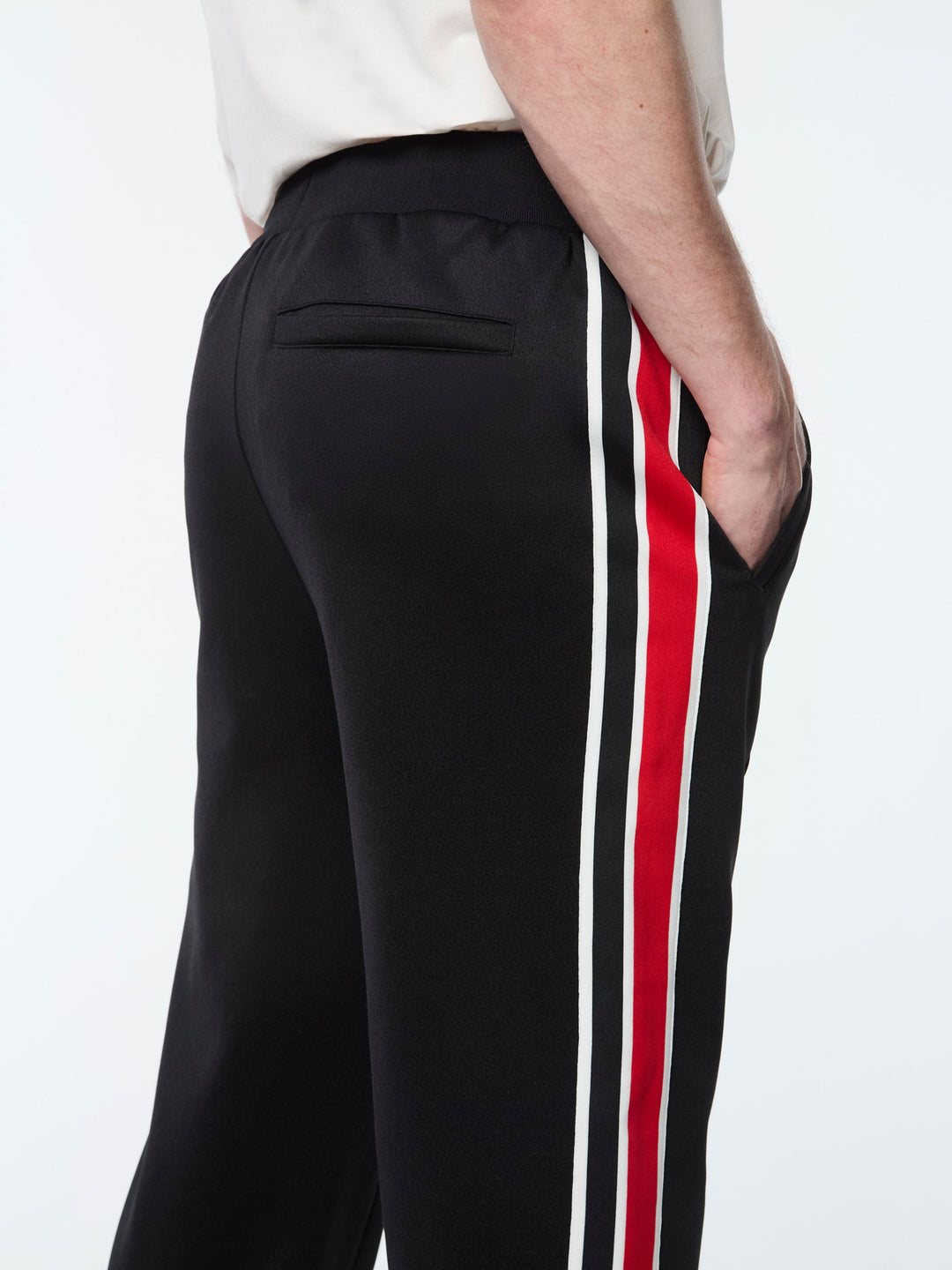 𝐒𝐄𝐑𝐆𝐈𝐎 𝐓𝐀𝐂𝐂𝐇𝐈𝐍𝐈 pantalón de chándal monte TAC25