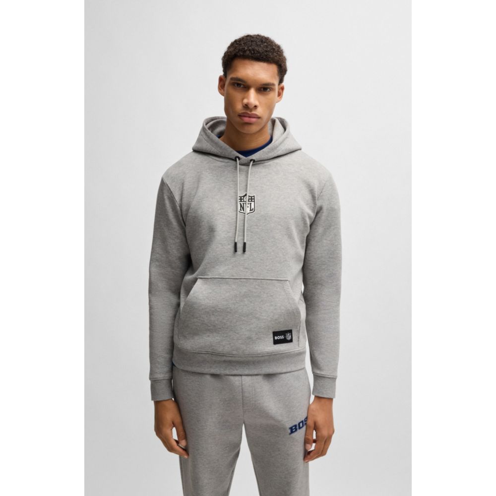 𝐁𝐎𝐒𝐒 Sudadera con capucha interlock de la NFL con marca especial
MSM68