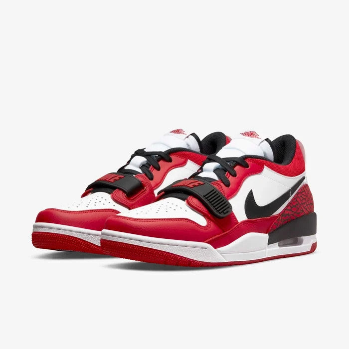 𝐍𝐈𝐊𝐄 Zapatillas Air Jordan Legacy 312 Low CD7069-116 para hombre, blancas y rojas.