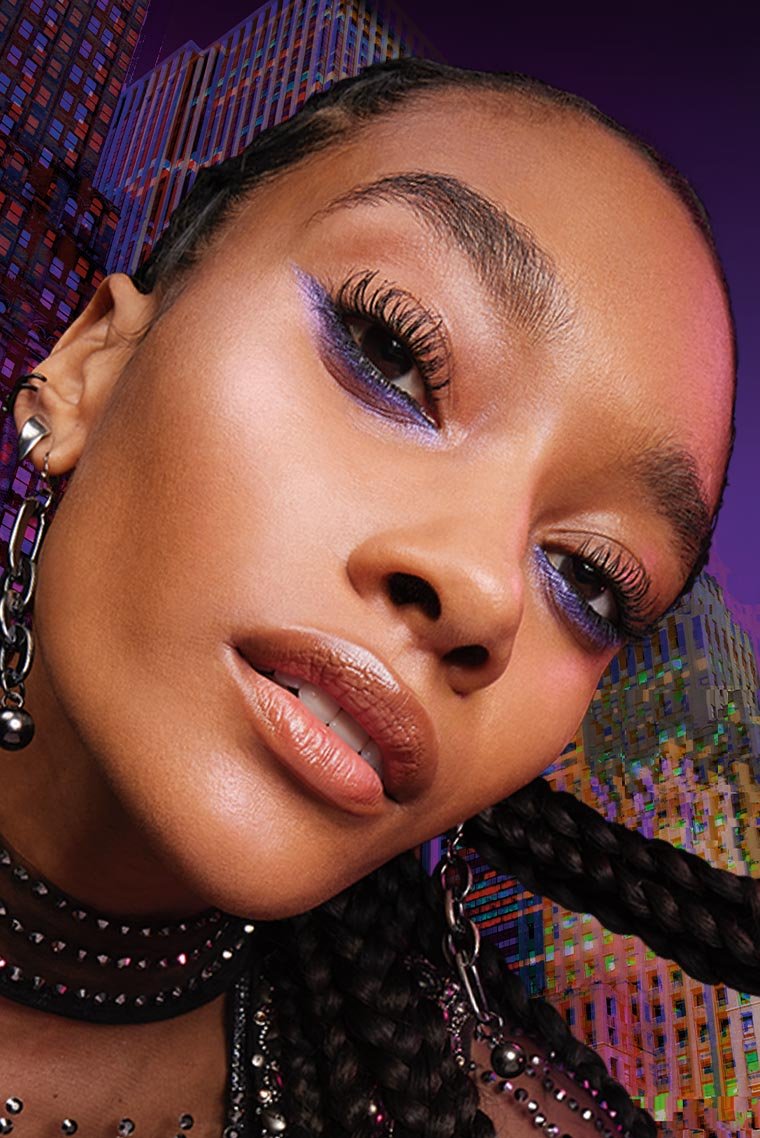 𝐌𝐀𝐘𝐁𝐄𝐋𝐋𝐈𝐍𝐄 Máscara de pestañas lavable Surreal Extensions para ojos
Alarga la vida de tus pestañas. 36 % más de longitud. Impacto surrealista.                          May16