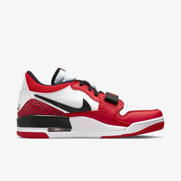 𝐍𝐈𝐊𝐄 Zapatillas Air Jordan Legacy 312 Low CD7069-116 para hombre, blancas y rojas.