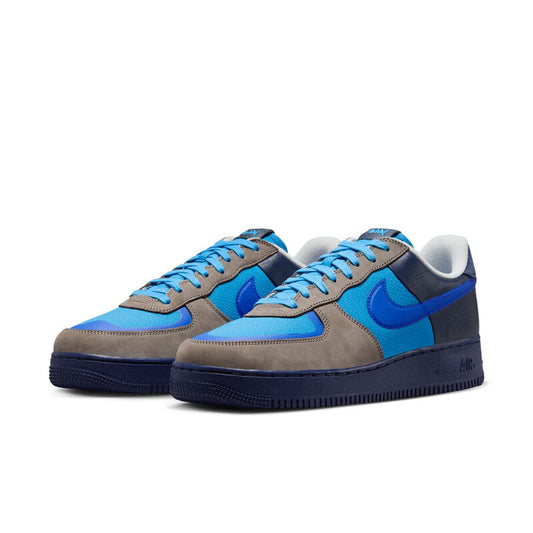 𝐍𝐈𝐊𝐄                                            Air Force 1 Low Sp para hombre, gris suave/azul universitario_hf5516-001