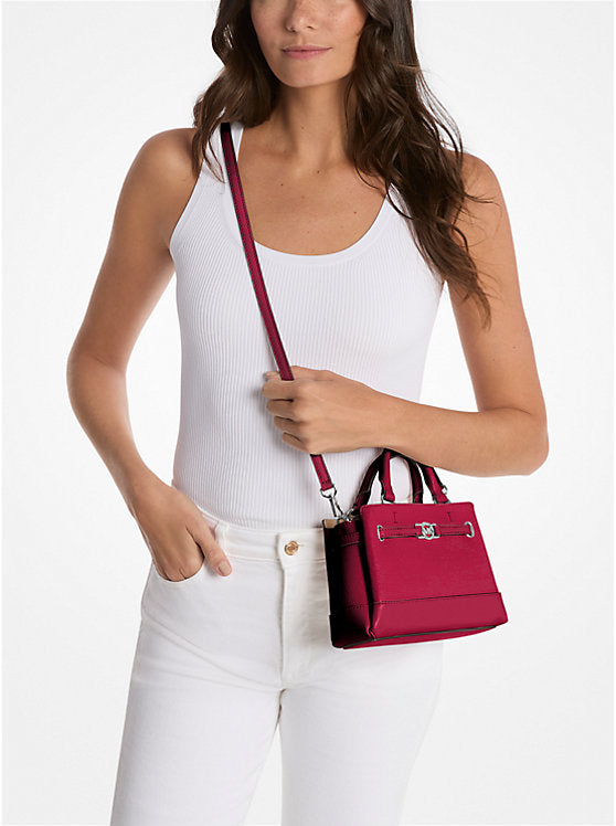 𝐌𝐈𝐂𝐇𝐀𝐄𝐋 𝐊𝐎𝐑𝐒     Bolso bandolera Reed extra pequeño de piel granulada             MK0075