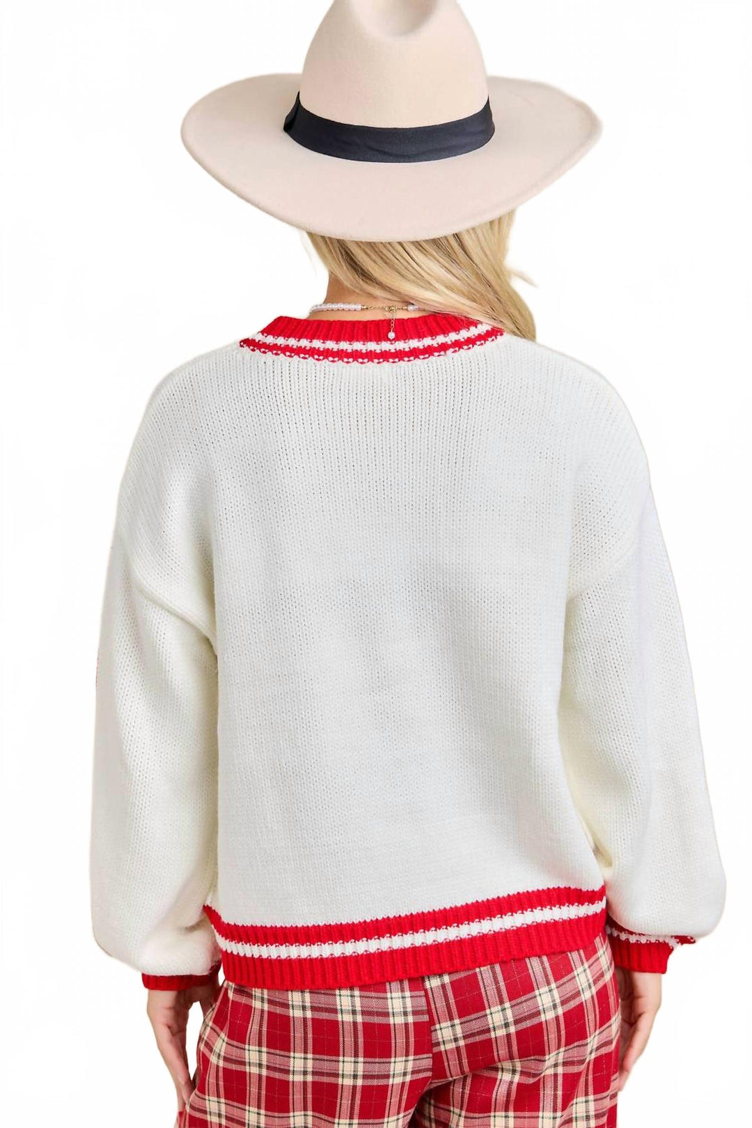 𝐌𝐀𝐈𝐍 𝐒𝐓𝐑𝐈𝐏                Suéter navideño de árbol de cuadros en blanco       NAV16