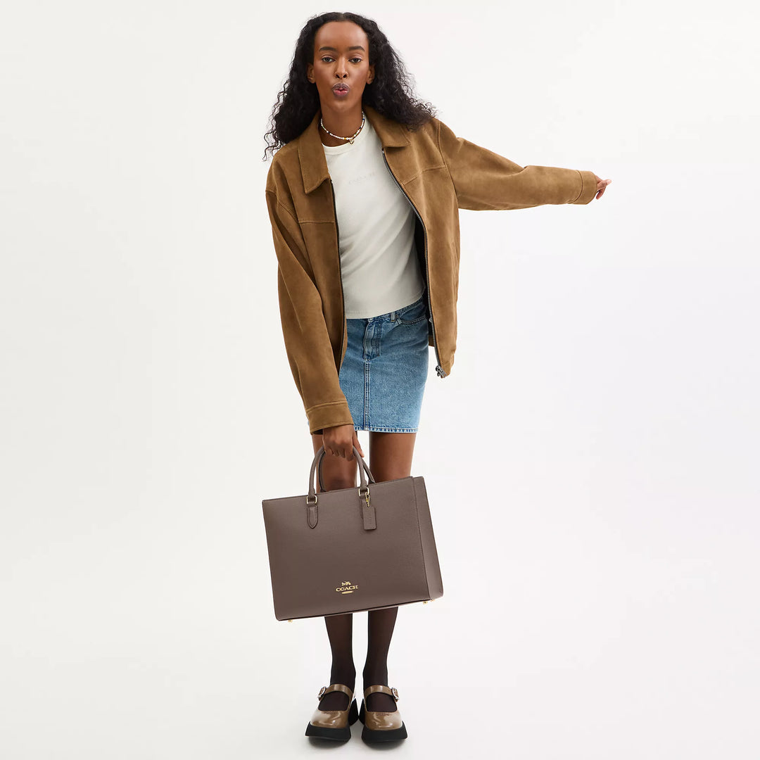 𝐂𝐎𝐀𝐂𝐇                     Bolso de mano Maggie CO0027