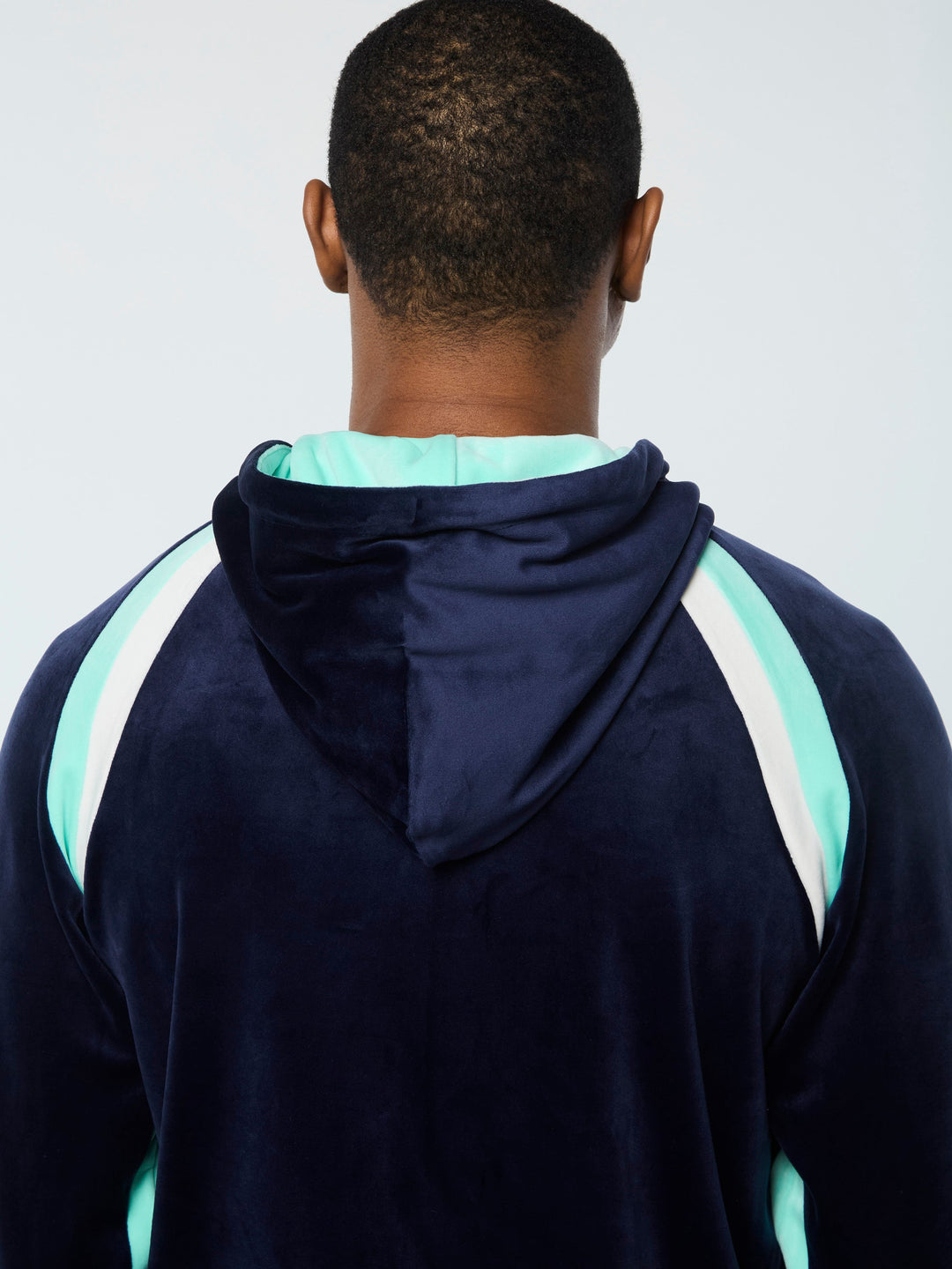 𝐒𝐄𝐑𝐆𝐈𝐎 𝐓𝐀𝐂𝐂𝐇𝐈𝐍𝐈 Sudadera con capucha de terciopelo Lázaro         TAC36