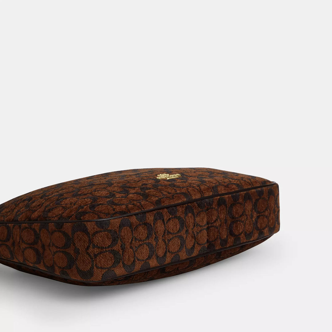 𝐂𝐎𝐀𝐂𝐇                     Bolso de hombro Ella en chenilla de la firma CO0012