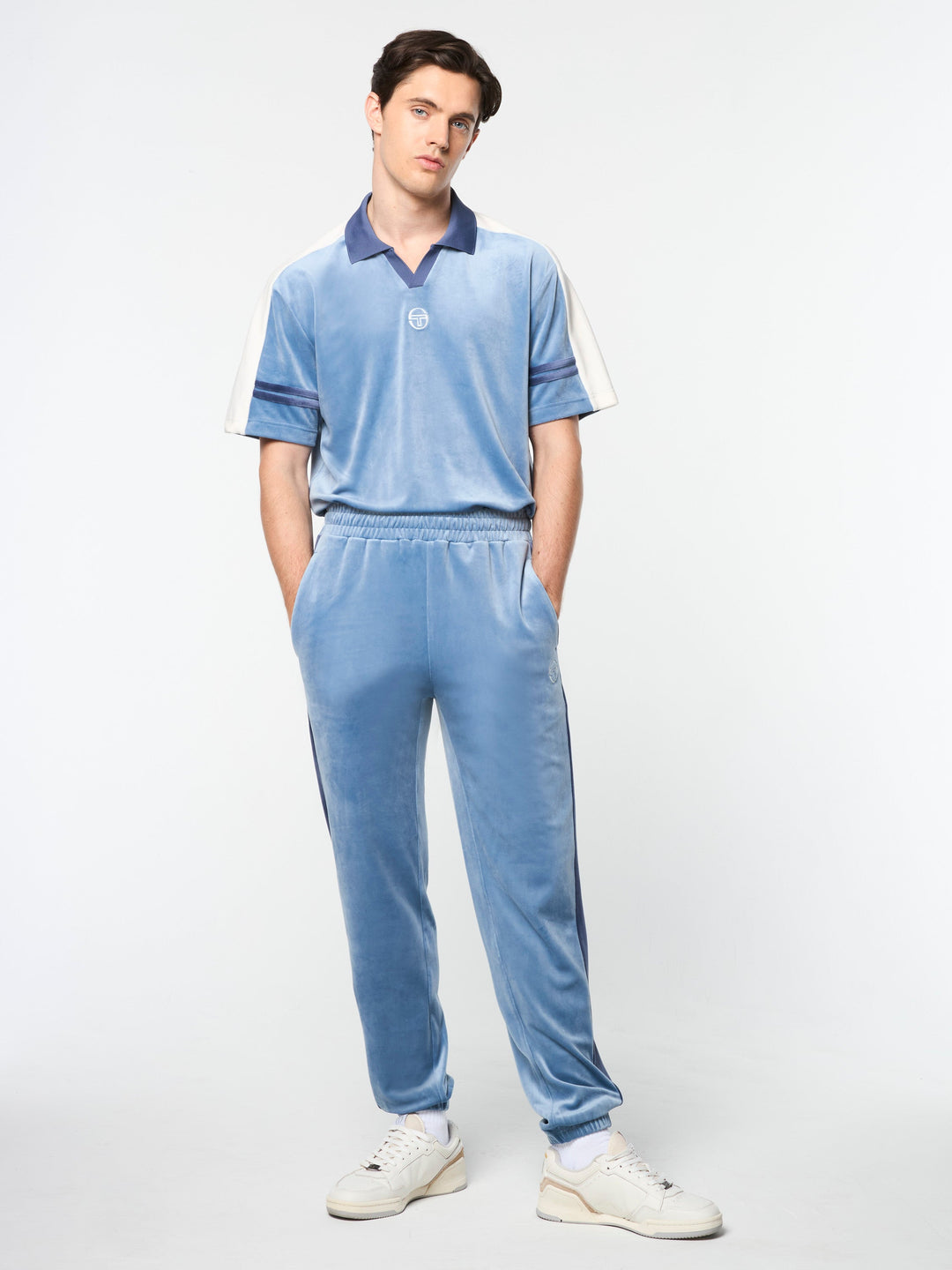 𝐒𝐄𝐑𝐆𝐈𝐎 𝐓𝐀𝐂𝐂𝐇𝐈𝐍𝐈 Pantalón deportivo de terciopelo Cielo            TAC44
