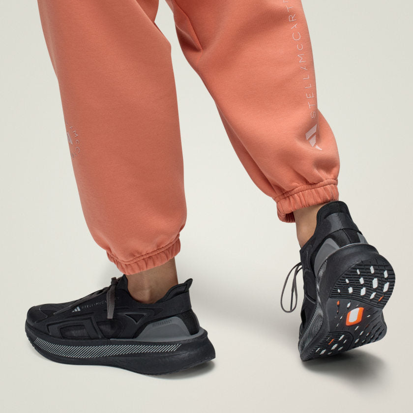 𝐀𝐝𝐢𝐝𝐚𝐬                          Zapatillas Ultraboost 5 de Stella McCartney para mujer