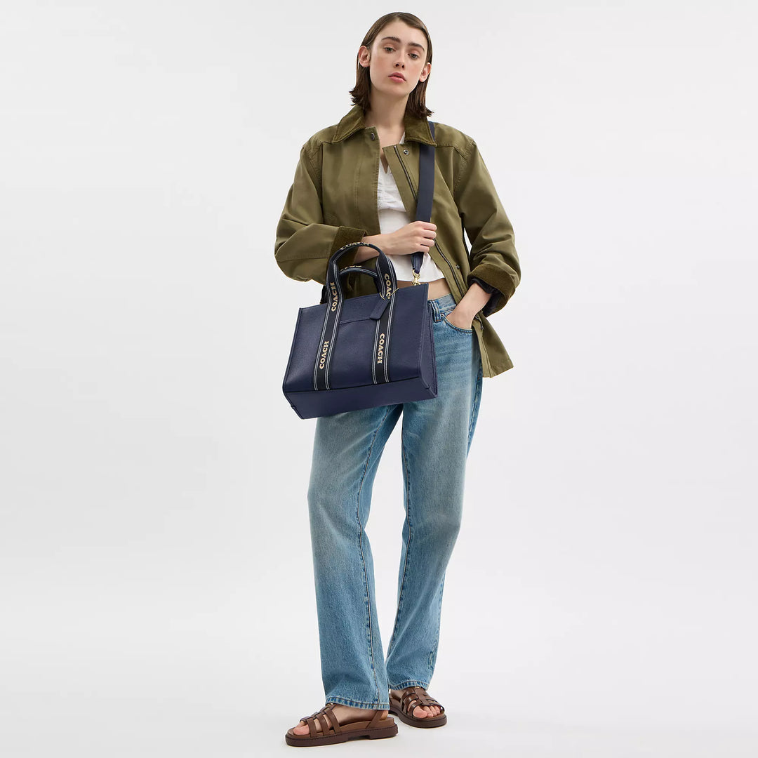 𝐂𝐎𝐀𝐂𝐇                     bolso de mano Smith CO0021