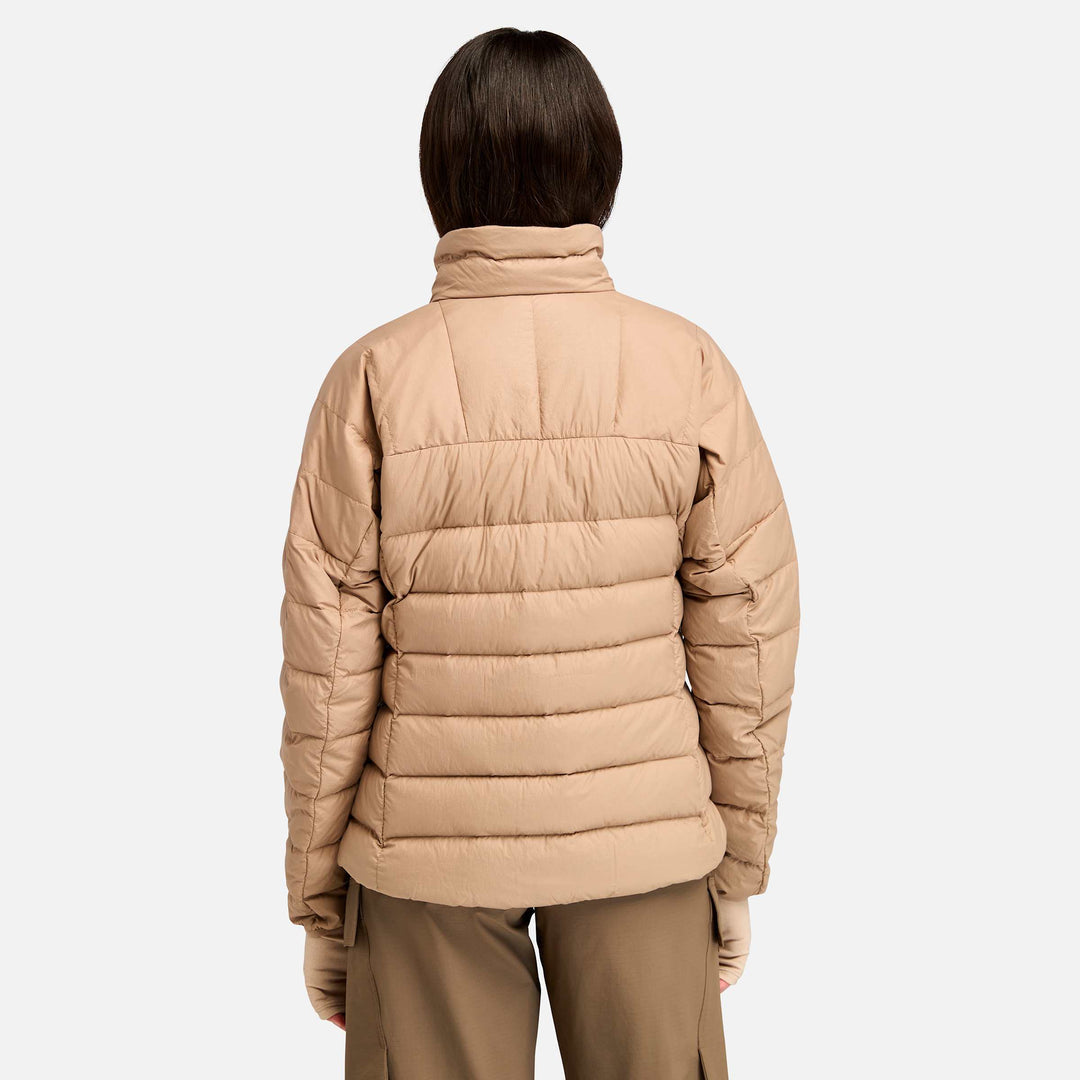 𝐓𝐈𝐌𝐁𝐄𝐑𝐋𝐀𝐍𝐃        Chaqueta ligera de plumón reciclado con cabeza de oso para mujer                     TIM26