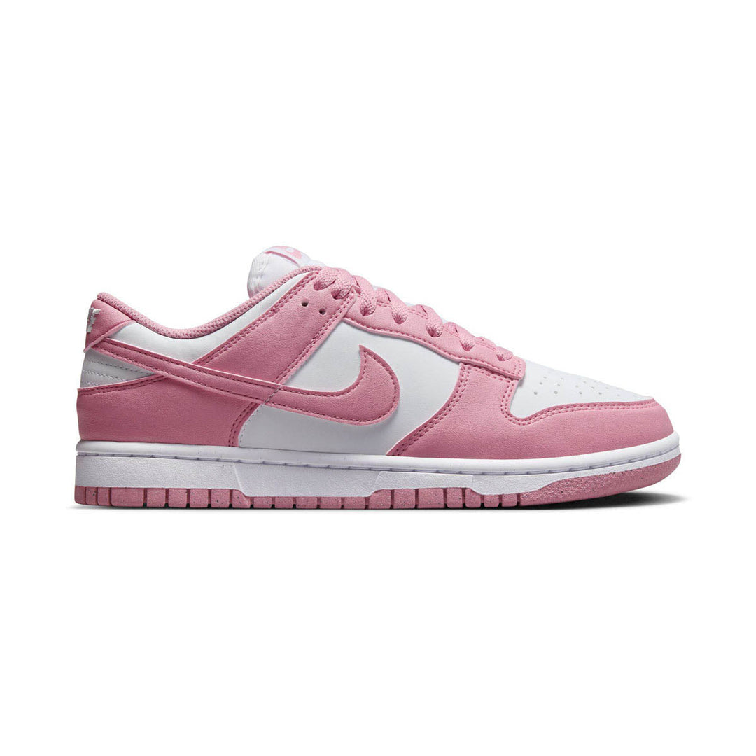 𝐍𝐈𝐊𝐄                               Zapatillas Dunk Low Next para mujer, color blanco natural/rosa elemental, DD1873-112
