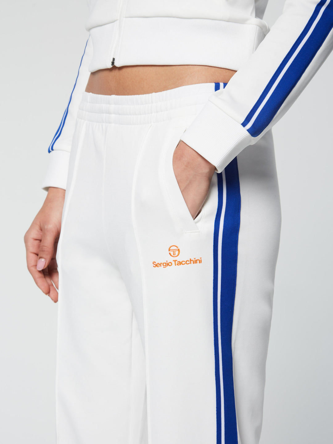𝐒𝐄𝐑𝐆𝐈𝐎 𝐓𝐀𝐂𝐂𝐇𝐈𝐍𝐈 Pantalón deportivo Damarindo para mujer               TAC33
