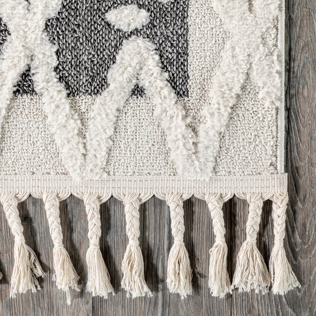 𝐍𝐔𝐋𝐎𝐎𝐌           Alfombra geométrica de transición con borlas NU020