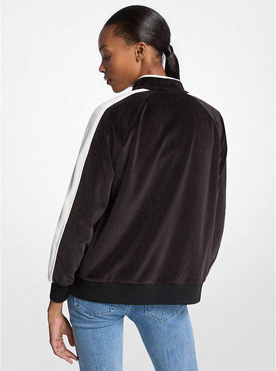 𝐌𝐈𝐂𝐇𝐀𝐄𝐋 𝐊𝐎𝐑𝐒 Chaqueta de terciopelo a rayas con cremallera.        MK0084