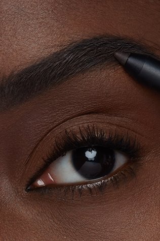 𝐌𝐀𝐘𝐁𝐄𝐋𝐋𝐈𝐍𝐄                              El  LÁPIZ PARA CEJAS RESISTENTE AL AGUA CON UNA DURACIÓN DE HASTA 36 HORAS 
May25