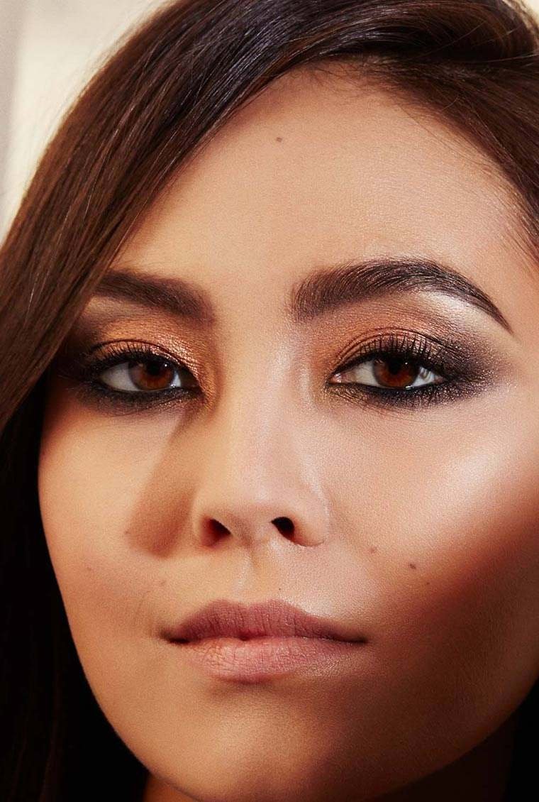 𝐌𝐀𝐘𝐁𝐄𝐋𝐋𝐈𝐍𝐄                    Paleta de Sombras de Ojos
Domina cualquier momento neoyorquino con las paletas The City Mini, una colección de mini paletas de sombras de ojos cuidadosamente seleccionadas.               May38