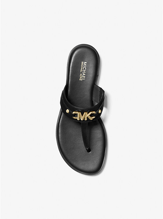 𝐌𝐈𝐂𝐇𝐀𝐄𝐋 𝐊𝐎𝐑𝐒 Sandalia de cuero Farrah MK0043