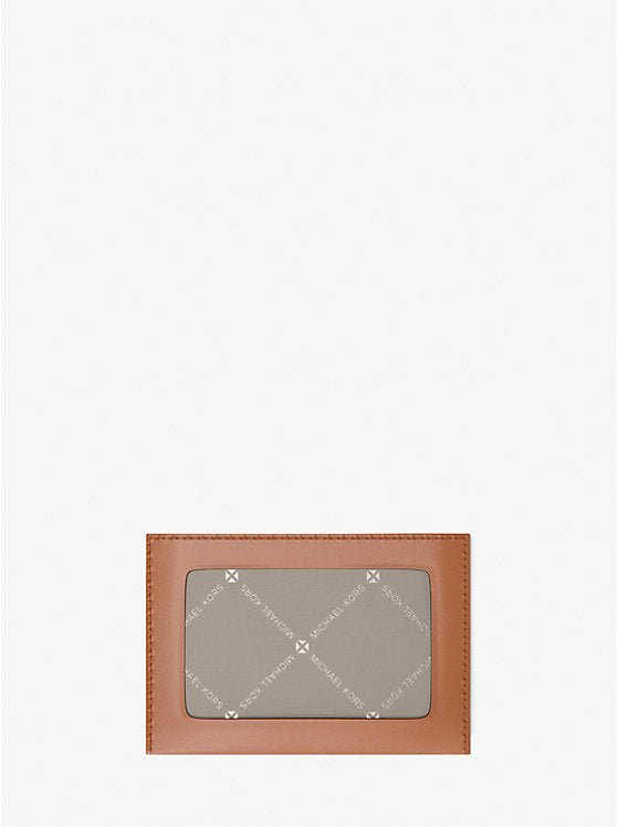 𝐌𝐈𝐂𝐇𝐀𝐄𝐋 𝐊𝐎𝐑𝐒  Cartera mediana 2 en 1 con el logotipo de Jet Set Signature      MK00103